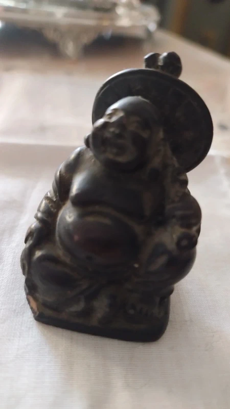 miniatura buddha sorridente in bronzo miniatura buddha sorridente in bronzo