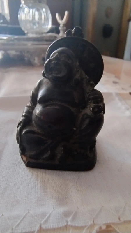 miniatura buddha sorridente in bronzo miniatura buddha sorridente in bronzo