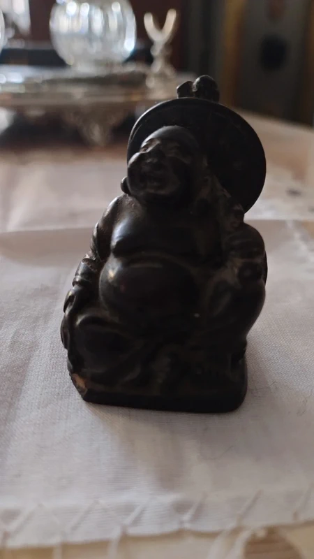 miniatura buddha sorridente in bronzo miniatura buddha sorridente in bronzo