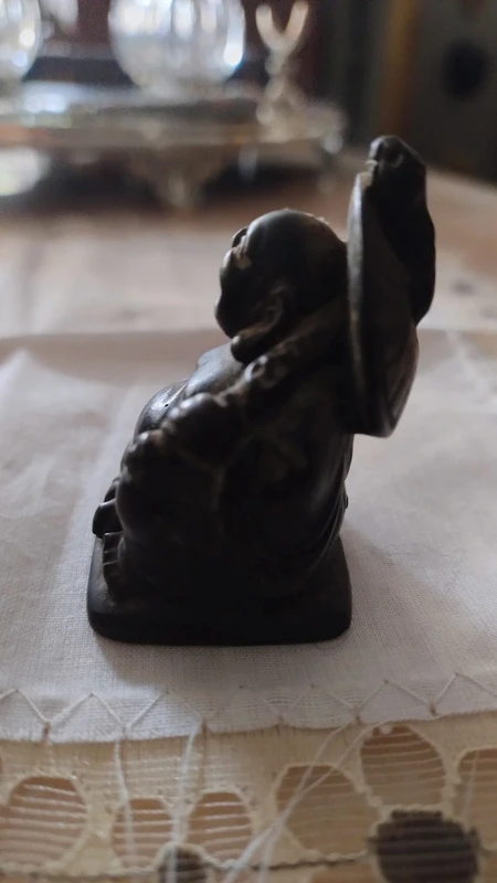 miniatura buddha sorridente in bronzo miniatura buddha sorridente in bronzo