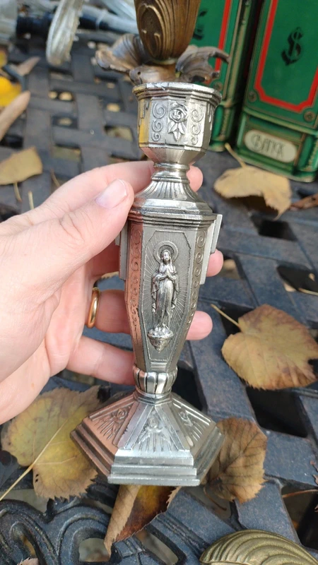 antico candeliere candelabro porta candela metallo a carattere religioso francia 1800 antico candeliere candelabro porta candela metallo a carattere religioso francia 1800