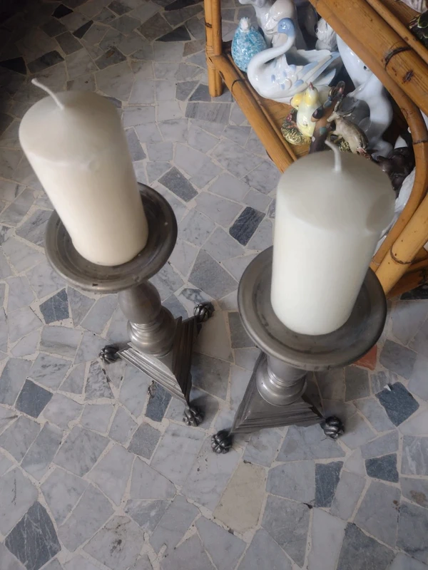 grandi e antichi candelabro porta candele candeliere in metallo grandi e antichi candelabro porta candele candeliere in metallo