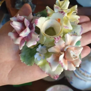 porta candela centrotavola fiori colorati capodimonte