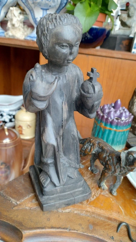statua in legno gesù bambino benedicente con globo crocifero statua in legno gesù bambino benedicente con globo crocifero
