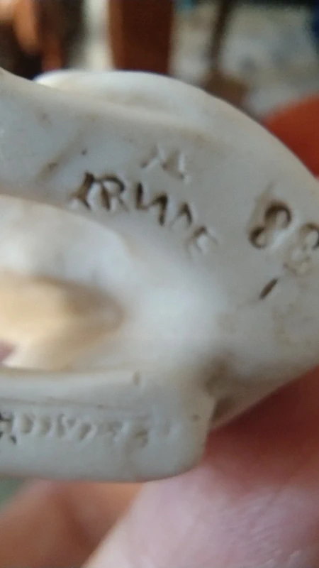 leone lion in porcellana biscuit leone lion in porcellana biscuit