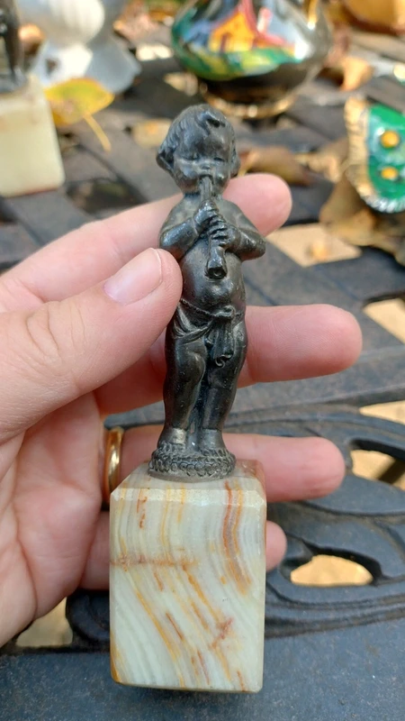set di tre statue statuine figurine di putto musicanti vintage in metallo set di tre statue statuine figurine di putto musicanti vintage in metallo