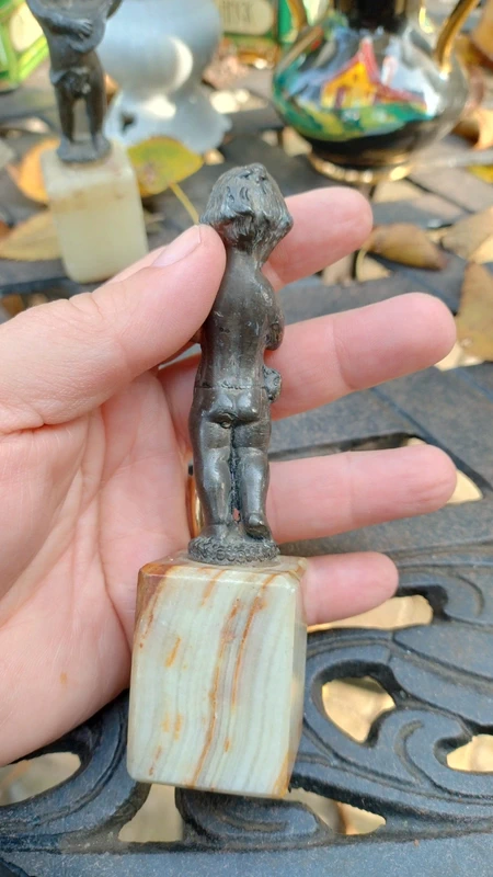 set di tre statue statuine figurine di putto musicanti vintage in metallo set di tre statue statuine figurine di putto musicanti vintage in metallo