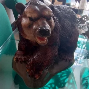 grande orso bruno in gesso vintage