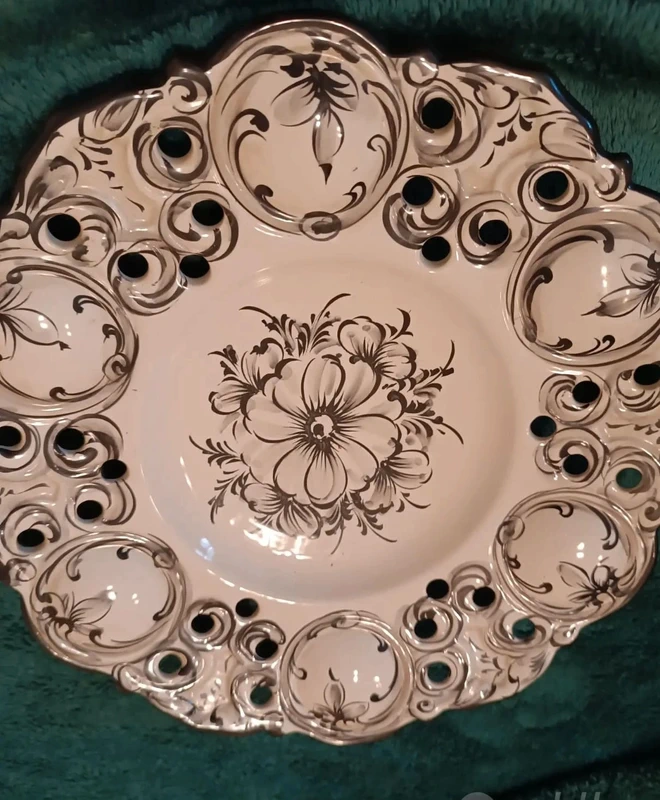 piatto traforato vestal made in portughal piatto traforato vestal made in portughal