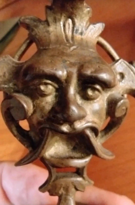 maschera allegorica di satiro in bronzo maschera allegorica di satiro in bronzo