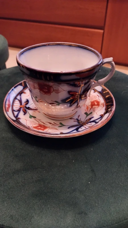antica tazza da thè decoro bianco e nero england (copia) antica tazza da thè decoro bianco e nero england (copia)