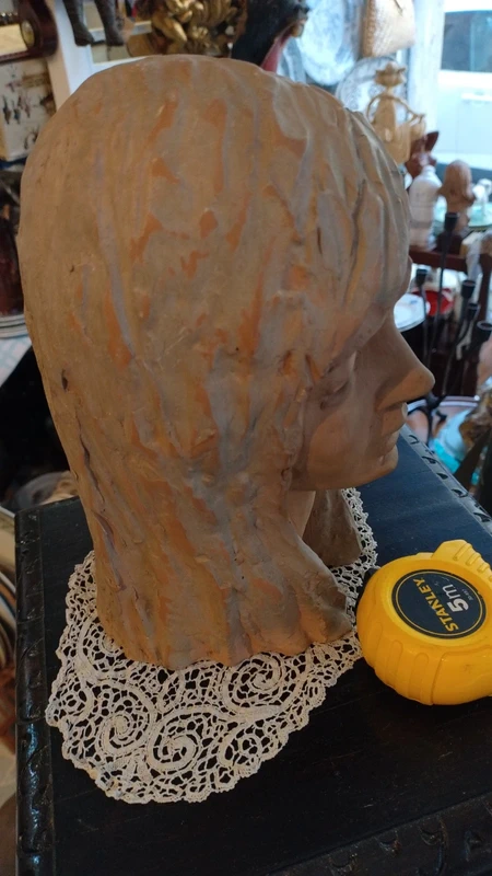 testa donna terracotta firmato testa donna terracotta firmato