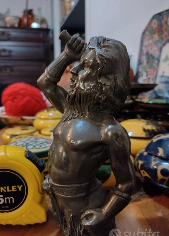 thor mezzo busto metallo antimonio thor mezzo busto metallo antimonio