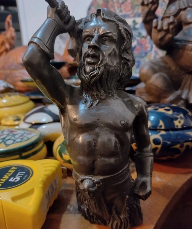 thor mezzo busto metallo antimonio thor mezzo busto metallo antimonio