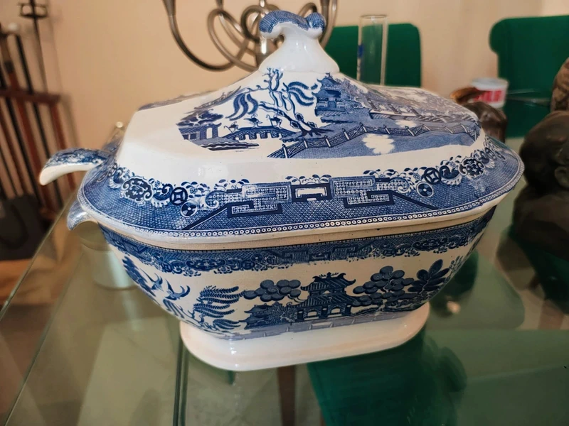 grande zuppiera presumibilmente inglese decoro china bianco e blu grande zuppiera presumibilmente inglese decoro china bianco e blu