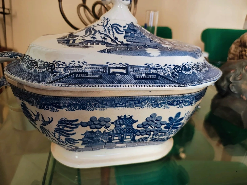 grande zuppiera presumibilmente inglese decoro china bianco e blu grande zuppiera presumibilmente inglese decoro china bianco e blu