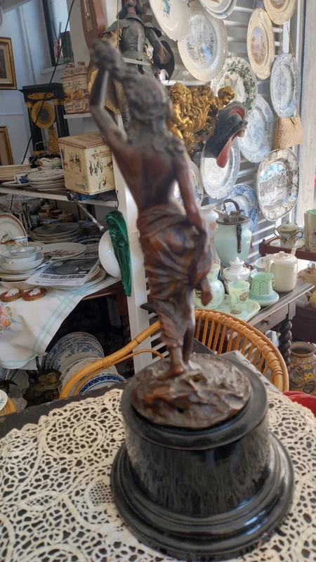 bronzo donna baccante bronzo donna baccante