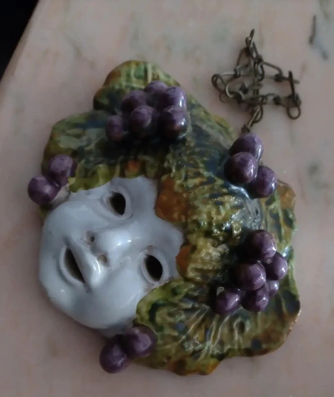 maschera di bacco uva in maiolica italy maschera di bacco uva in maiolica italy