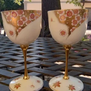 coppia calici da vino kutani vetro opalino crema dipinto a mano