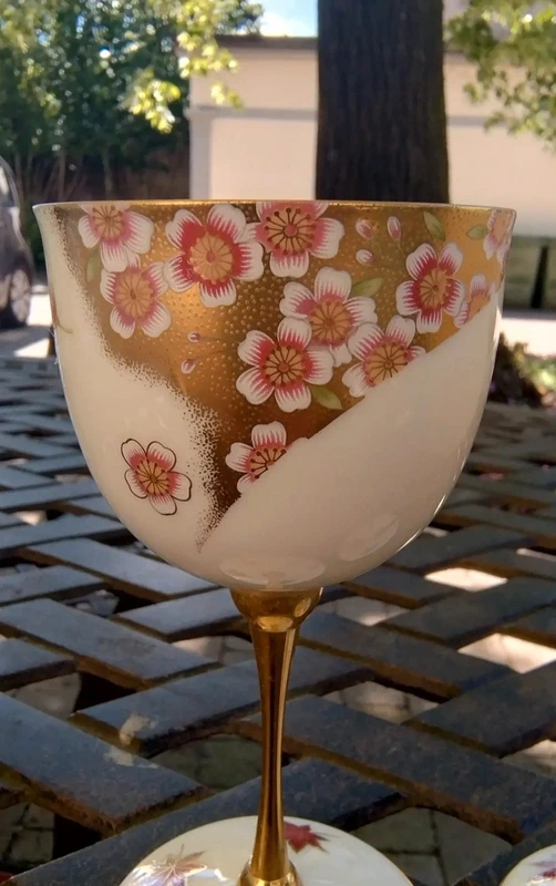 coppia calici da vino kutani vetro opalino crema dipinto a mano coppia calici da vino kutani vetro opalino crema dipinto a mano