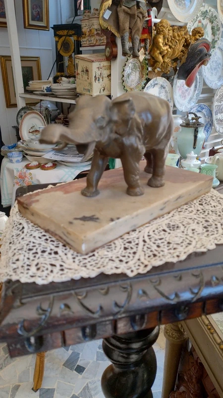 bronzo elefante su base marmo bronzo elefante su base marmo