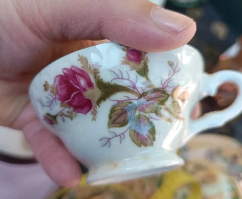 antica tazza caffè royal con decoro bocciolo rosa antica tazza caffè royal con decoro bocciolo rosa
