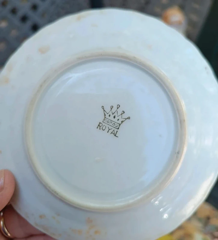 antica tazza caffè royal con decoro bocciolo rosa antica tazza caffè royal con decoro bocciolo rosa