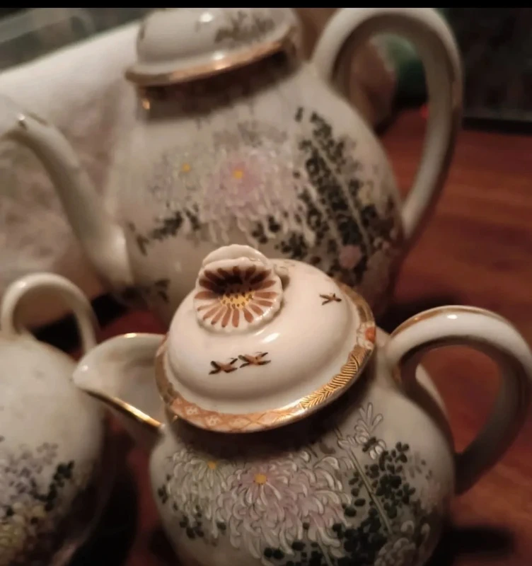 teiera lattiera e zuccherriera porcellana dipinti a mano teiera lattiera e zuccherriera porcellana dipinti a mano