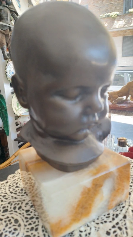bronzo testa bambino neonato bronzo testa bambino neonato