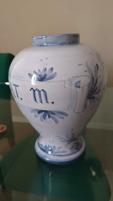 vaso da farmacia albarello bianco azzurro il tornio savona italy vaso da farmacia albarello bianco azzurro il tornio savona italy