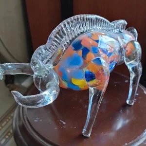 toro in vetro pieno policromo
