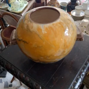 vaso a palla ceramica gialla decò manici oro