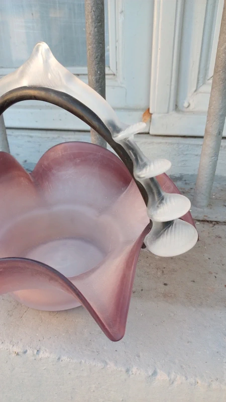 cestino vetro di murano con particolare lavorazione manico cestino vetro di murano con particolare lavorazione manico