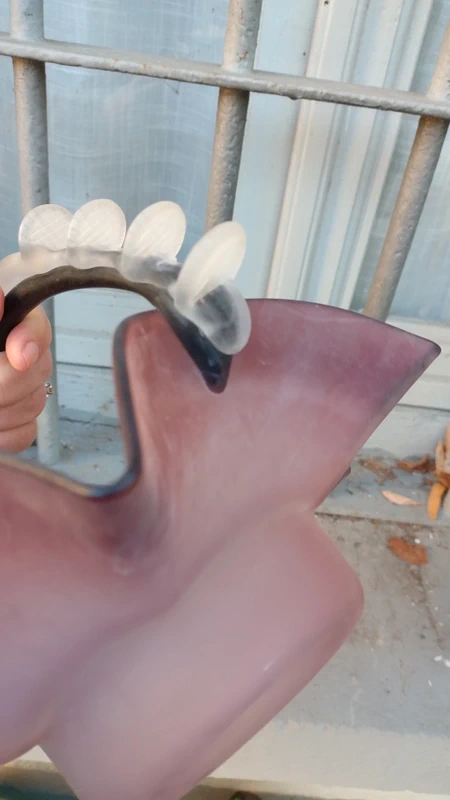 cestino vetro di murano con particolare lavorazione manico cestino vetro di murano con particolare lavorazione manico