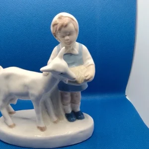 statuina porcellana tedesca bambina con capretta