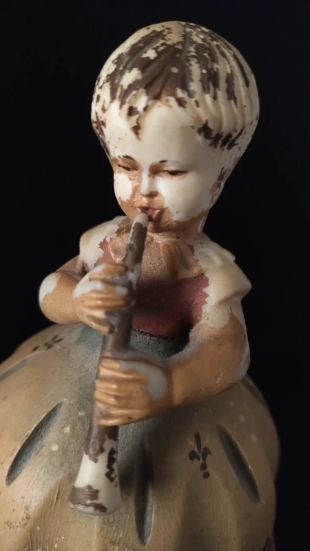 vintage anri intagliato dipinto in legno figura ragazza bambina con flauto carillon vintage anri intagliato dipinto in legno figura ragazza bambina con flauto carillon