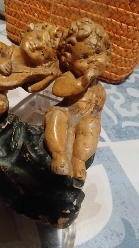 coppia bambini bimbi in gesso antico firmato coppia bambini bimbi in gesso antico firmato