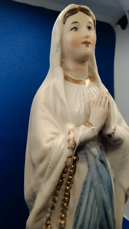 statuina madonna di lourdes in porcellana biscuit statuina madonna di lourdes in porcellana biscuit
