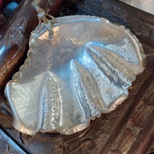 vassoio svuota tasche conchiglia in peltro con sirena (milano)