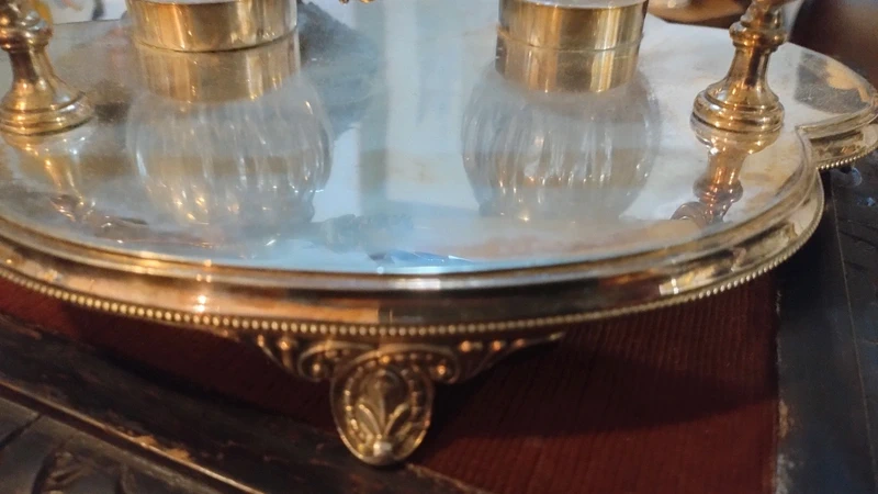 set da scrivania calamaio con tagliacarte in silver plate e vetro set da scrivania calamaio con tagliacarte in silver plate e vetro