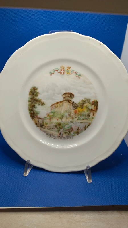 servizio piatti richard ginori 1919 decorato mano città redente servizio piatti richard ginori 1919 decorato mano città redente