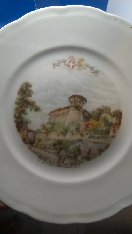 servizio piatti richard ginori 1919 decorato mano città redente servizio piatti richard ginori 1919 decorato mano città redente