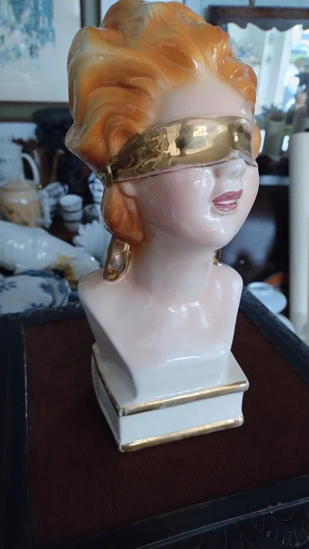 busto donna dea bendata anni 50 ceramica policroma busto donna dea bendata anni 50 ceramica policroma