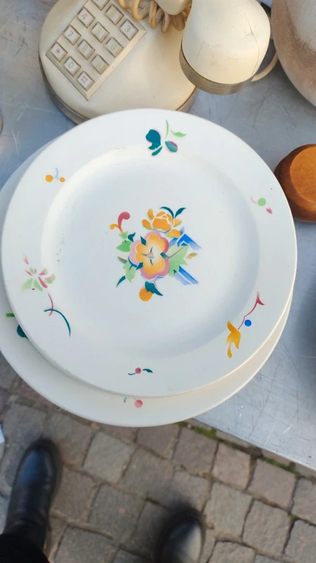 piatto sci laveno anni 40 fiori stilizzati piatto sci laveno anni 40 fiori stilizzati