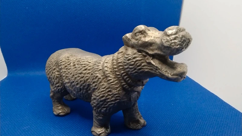 scultura ippopotamo in metallo scultura ippopotamo in metallo
