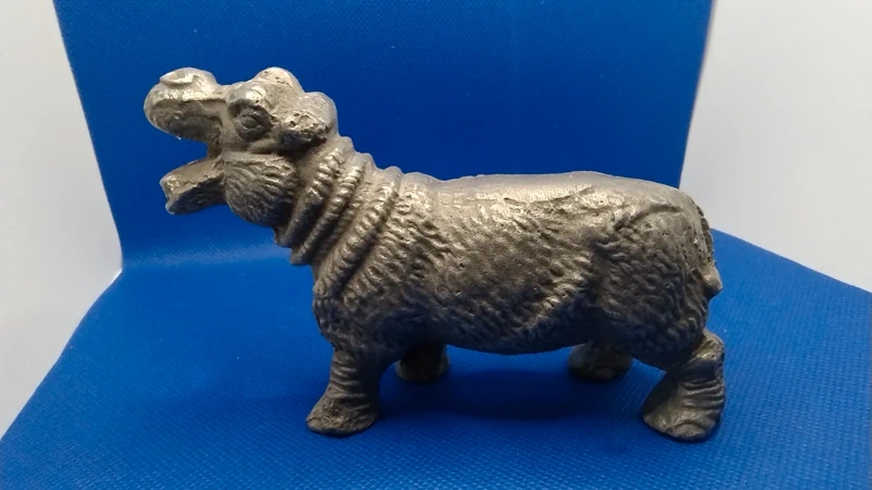 scultura ippopotamo in metallo scultura ippopotamo in metallo