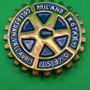 stemma scultura commemorativa in ceramica rotary milano e vallauris