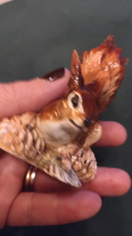 scoiattolo marrone porcellana firma v. bindi scoiattolo marrone porcellana firma v. bindi