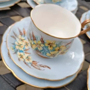 servizio 6 tazze thè con doppio piattino porcellana azzurra dipinta a mano fiori gialli