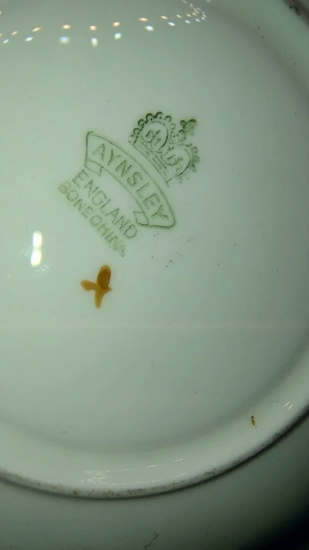 tazza da thè tè e doppio piattino vintage aynsley giallo pallido e floreale tazza da thè tè e doppio piattino vintage aynsley giallo pallido e floreale